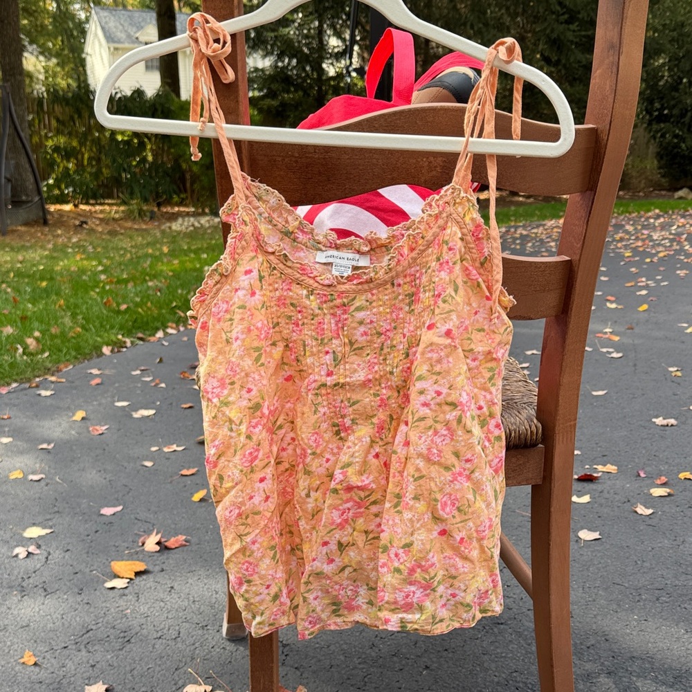 American Eagle Outfitters Floral Camisole in Peach and Pink